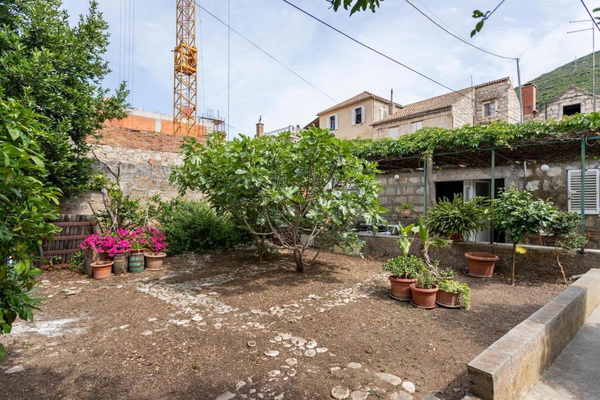 Apartments Martinis فيس المظهر الخارجي الصورة